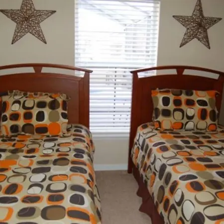 618, Big Home Close To Attractions